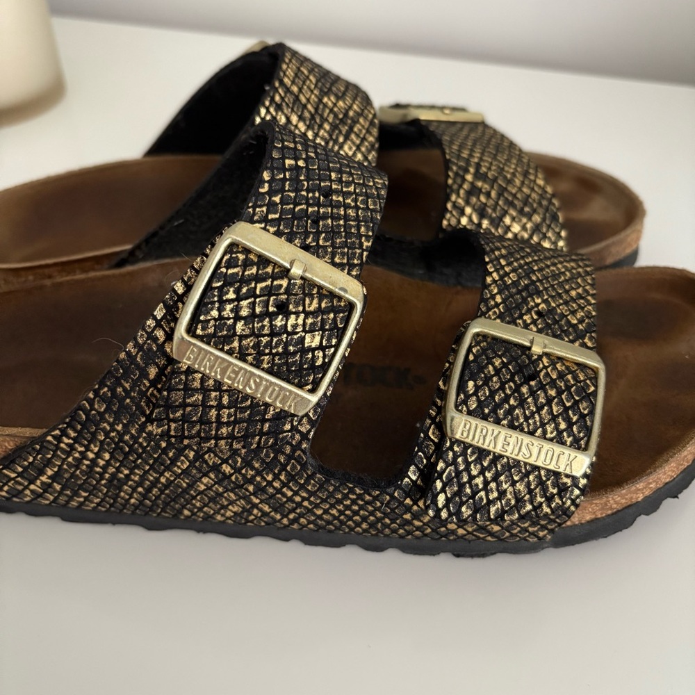 Birkenstock Arizonas in Shiny Python - Picture 5 of 6